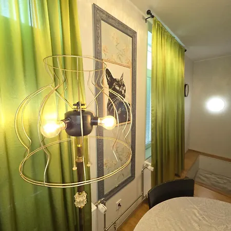 Suur-ameerika Apartman *